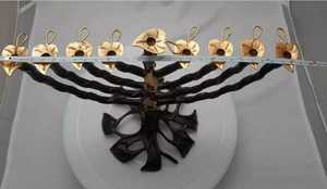 Bougeoir Menorah Hanoukka en aluminium, fait à la main, arbre argenté, design de la vie, juste arrivé, bocaux de lanterne à texture basse - Product Image 2