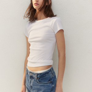 180gsm 100% Camiseta de algodón Logotipo personalizado Impreso Camisetas en blanco Venta al por mayor Camiseta de mujer lisa - Product Image 1