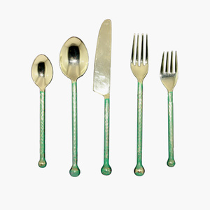 Vente chaude En Acier Inoxydable Argent Plaqué Couverts Fabriqué en Inde Plume Conception Poignée Couteau Fourchette Cuillère Couverts Ensemble pour la Fête - Product Image 6