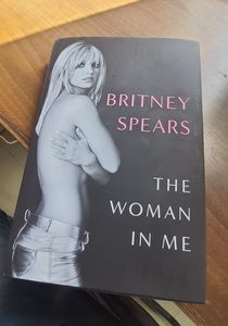 Les femmes que j'ai en moi de Britney Spears, livre broché, biographie et histoire personnelle - Product Image 3