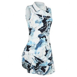 Tenue de tennis professionnelle pour femmes avec tissu athlétique léger et respirant, conçue pour les matchs de compétition sur le terrain - Product Image 1