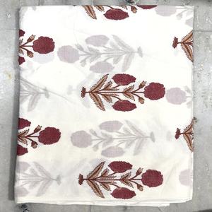 Tela de Algodón Estampada en Bloque de Primera Calidad, Ecológica y Ligera para Confección de Vestidos, Hecha a Mano en India con Diseño Floral - Product Image 6