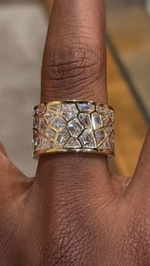 Nouvelle bague tendance pour femme en or 18 carats plaqué or, sertie de moissanite naturelle certifiée IGI, coupe brillante, style hip-hop personnalisé, luxe - Product Image 2