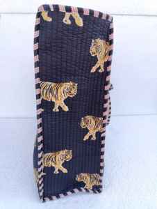 Sac à main en coton matelassé indien fait à la main sac à bandoulière parfait pour les cadeaux cadeau de noël sac de voyage fourre-tout - Product Image 5