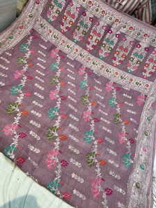 Sari Banarasi traditionnel en pur Georgette Tussur semi-tissé à la main, avec travail Tilfi Meena multicolore Meenakari, protection solaire, séchage rapide - Product Image 5