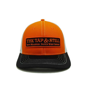 Gorra de camionero de malla gris con parches tejidos y logotipo ajustable, fabricada en fábrica de Vietnam, moda joven y enérgica para adultos - Product Image 1