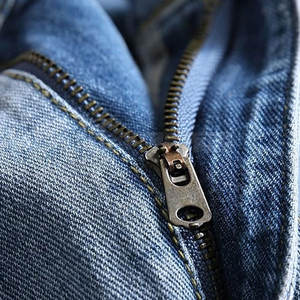 Shorts classiques déchirés pour hommes – Vêtements décontractés d'été pour hommes – Vente en gros - Product Image 3