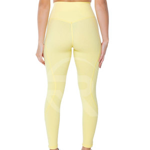 Pantalons de yoga pour femmes de haute qualité, taille élastique, couleur et taille personnalisées, écologiques, tricotés en Spandex/Polyester, respirants, séchage rapide, coupe ajustée aux hanches - Product Image 6