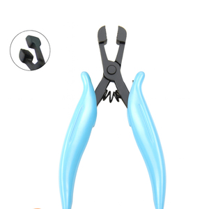 Pinzas de Acero Inoxidable de Primera Calidad para Remover Extensiones de Cabello, Ligeras, Reutilizables, con Mango Negro y Diseño de Ranuras Horizontales, Profesionales - Product Image 1