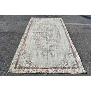 พรมตุรกีวินเทจสีเขียว5x9.2ft เบจขนสัตว์สานแบบแบนมีการเย็บปะติดปะต่อกันสำหรับห้องนั่งเล่นหรือตกแต่งห้องโถง - Product Image 1