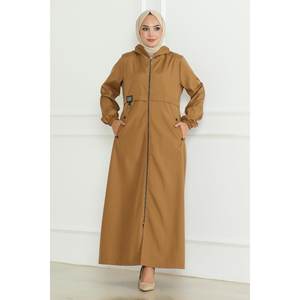 Abrigo Largo Tipo Gabardina para Mujer, Marca Armal, Color Taba, con Cierre de Doble Botonadura, Capucha con Cremallera, Impermeable, Modelo 19217 - Product Image 3