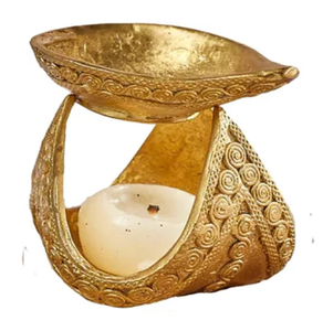 Brûleur à mazout en laiton fabriqué à la main avec un design en spirale d'inspiration tribale complexe, parfait pour l'aromathérapie disponible au prix de gros - Product Image 1