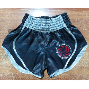 มวยไทยกางเกงขาสั้นซาติน100% โพลีเอสเตอร์โลโก้ที่กำหนดเองการออกแบบ Oem ทำในปากีสถาน - Product Image 1