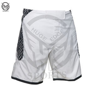 Shorts de boxe MMA pour hommes, matière premium, qualité personnalisée, shorts d'entraînement et de combat MMA pour hommes. - Product Image 1