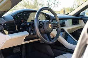 PO RSCHE TAYCAN 2022 D'OCCASION LHD/RHD - Product Image 3