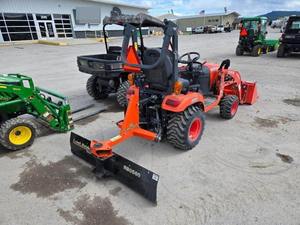 Tractor Subcompacto 4x4 BX2380 2019 - Motor y Bomba Versátiles de Alta Productividad para Uso Doméstico y Comercial - Product Image 6