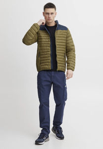 Veste matelassée légère pour homme, camouflage, à capuche, vert olive, panneaux d'épaule marine, matelassée, imperméable, coupe-vent, fermeture éclair sur le devant - Product Image 3