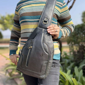 Best Seller New Arrival Stylish Unisex Genuine Leather Shoulder <b>Travel</b> <b>Bag</b> <b>Handbag</b> Multi Uses Money <b>Bag</b> Stylish Useful <b>Bags</b> - Product Image 1