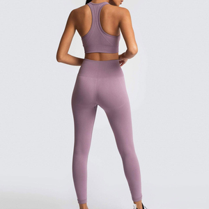 Service OEM Ensemble de yoga de haute qualité pour femmes Vêtements de sport à la mode avec élastique et logo à la taille Meilleures ventes pour le fitness - Product Image 4