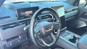 Listo para enviar: G.M.C Sierra EV Denali Crew Cab (Rango Extendido) e4WD 2025, Full Option, Título Limpio, Seminuevo - Product Image 3