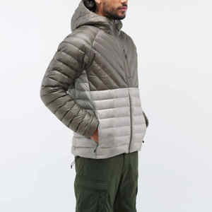 Veste d'hiver pour hommes à imprimé personnalisé manteau à capuche épaissi coupe-vent imperméable avec tissu en toile et poche chaude - Product Image 3