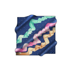 ผ้าพันคอไหมซาตินพิมพ์ลายดิจิทัลสุดหรู ขนาด 90x90 ซม. - Product Image 1