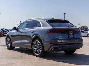 Usado 2023 Audi Q8 55 Premium Plus - Product Image 4