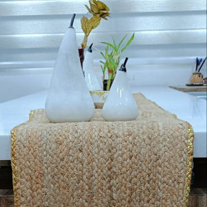 Chemin de Table en Jute fait à la main avec bordure dorée - Product Image 1