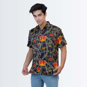 เสื้อเชิ้ตผู้ชายสีดำพิมพ์ลายแอบสแตรก - Product Image 2