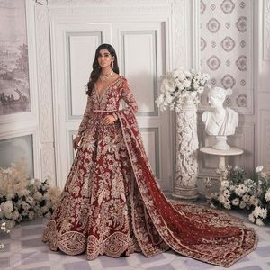 2023 nuevo vestido de novia bordado indio/pakistaní hasta el suelo con cuentas de cristal y trabajo Dabka para bodas - Product Image 1