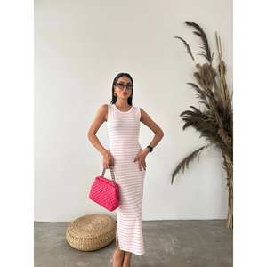 Robe ottoman rayée respirante en tissu Lycra à taille naturelle - Product Image 3