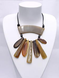 Collar Clásico de Cuerno de Búfalo Natural para Mujer con Perla, Forma Personalizada, Regalo de Boda, Collar de Moda - Product Image 4