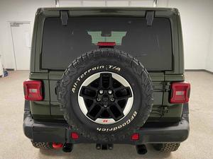 Jeep Wrangler Unlimited Rubicon 2020 / Disponible à la vente avec faible kilométrage, moteur essence, véhicule bien entretenu et sans accidents - Product Image 3