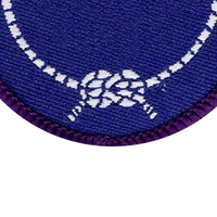 Parche Bordado de Tela Chenilla con Acabado Suave, Diseños Personalizados, Estilo Cosido para Ropa, Mochilas y Prendas