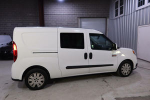 Usado LHD/RHD 2019 RAM PROMASTER CITY TRADESMAN SLT CARGO VAN FWD - Product Image 3