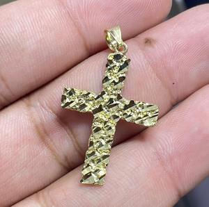 จี้รูปไม้กางเขนทรงเพชร ทองคำแท้ 10K สีเหลือง 2.4 กรัม - Product Image 4