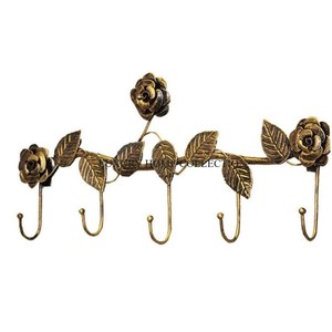 Crochets muraux en métal faits à la main sur mesure pour une décoration intérieure unique qui allie art et fonctionnalité dans chaque design - Product Image 2