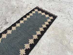 Alfombra de Lana y Yute Kilim, Color Personalizable, Hecha a Mano, Patrón Geométrico, Lavable, Pelo Mediano, Artesanía Kuldeep, Decoración del Hogar - Product Image 5