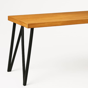 Mesa de comedor moderna de madera maciza con patas de horquilla de metal negro compacta y resistente para entrada de hotel o uso de granja/apartamento - Product Image 2