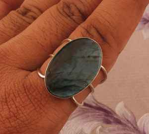 แหวนพลอยลาบราโดไรต์สีน้ำเงินไฟ ตัวเรือนเงินแท้ 925 แบบคลาสสิก เหมาะสำหรับงานปาร์ตี้ - Product Image 6