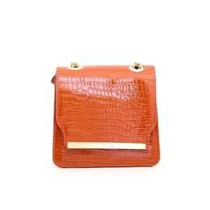Bolso de hombro de cuero informal oxidado con un solo mango Impermeable y elegante Cierre abierto Tipo P54317 - Product Image 3