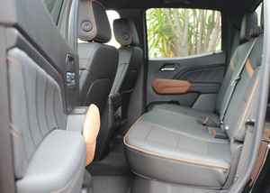 NUOVO GMC CANYON 4WD AT 4 2025, Pickup di Medie Dimensioni, 314 CV, TRASMISSIONE AUTOMATICA - Product Image 5