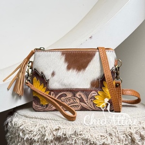 Top qualité Designer tournesol repoussé à la main en cuir bracelet pochette véritable peau de vache gland téléphone sac à main femmes enveloppe pochette - Product Image 1