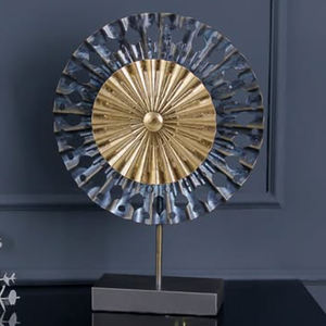 Statue de table Décoration d'intérieur Décoration de salon Sculpture de table en métal aluminium pour bureau Sculpture de bureau décorative - Product Image 3