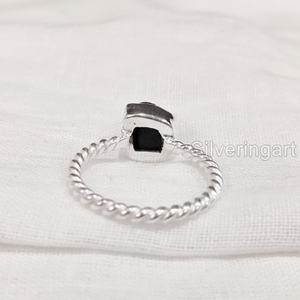 Bague en argent sterling 925 pour femme, pierre brute, tourmaline noire, pierre de naissance d'octobre, bande torsadée, pour fêtes et Noël - Product Image 6