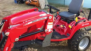 Tractor de Ruedas Massey Ferguson GC1705 35HP Francia - Product Image 6