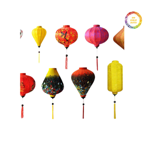 Lanterne en soie faite à la main de Hoi An, lanterne traditionnelle en tissu du Vietnam pour la décoration intérieure et extérieure - Product Image 2