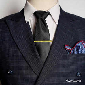 Pisacorbatas de Lujo con Ágata Verde Facetada y Baño de Oro de 18K para Hombre KCVDAXLG003 |   Colección Tinh Vu |   Desde Vietnam - Product Image 3