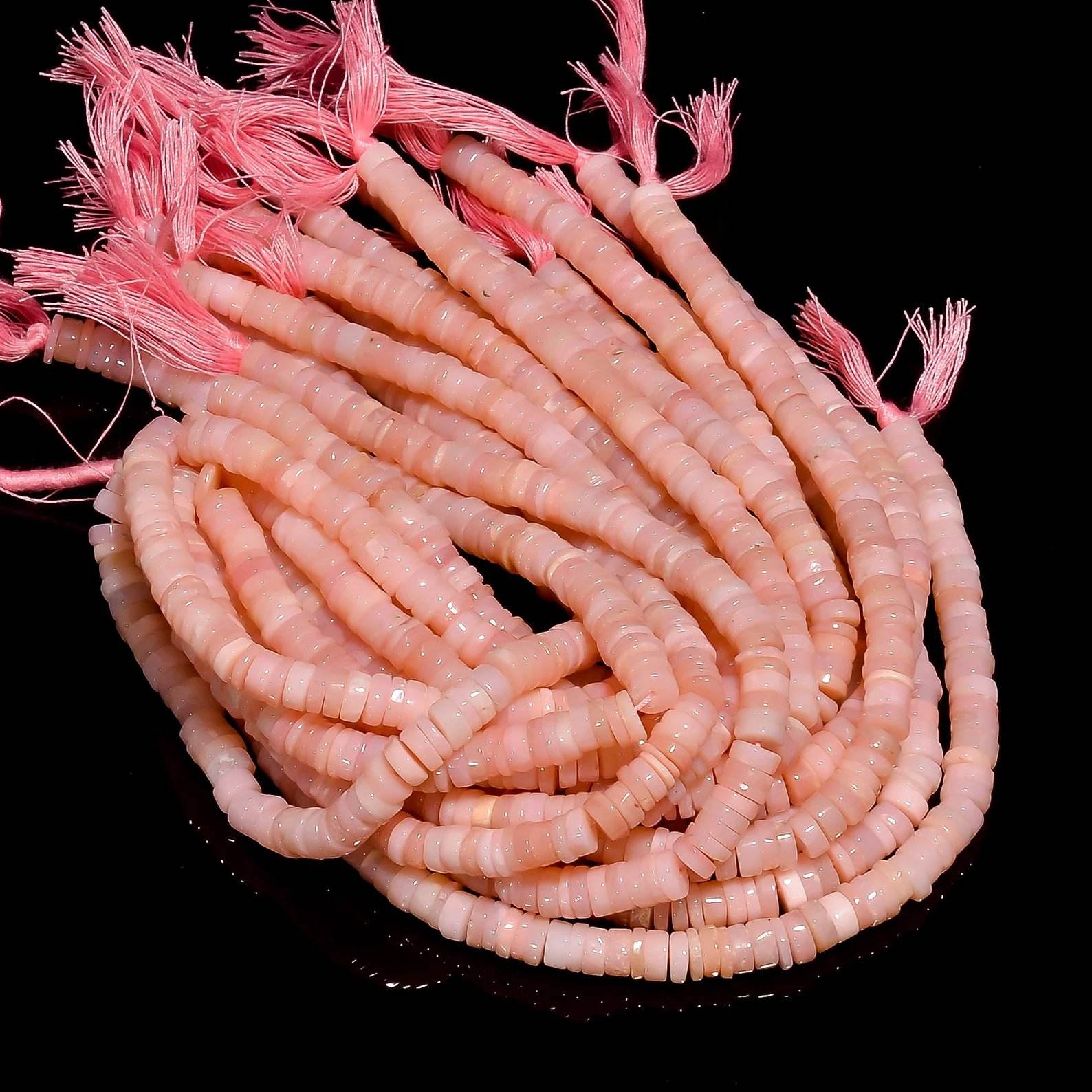 เช่นเดียวกับภาพ