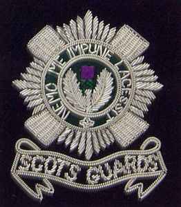 Insignias y Parches Personalizados con Diseño de Bordado Completo de Chica Anime Linda - Product Image 2